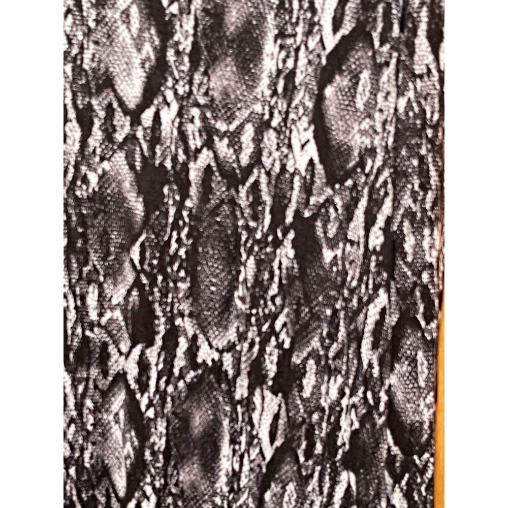 Jennifer Lopez Womens 0X Black White Snakeskin Print Long Sleeve Top Animal Prin